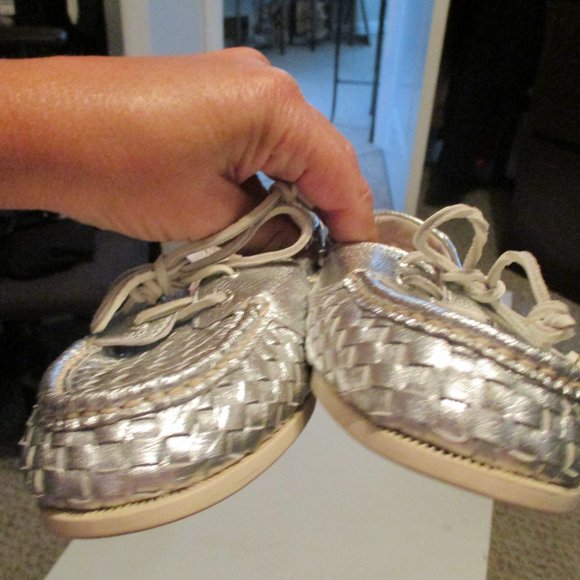 Sperry Topsider's Silver Metallic 10 - Picture 8 of 9